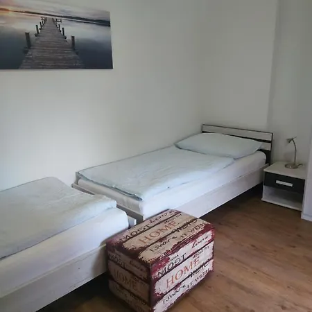 Schuetzenhofer アパート *