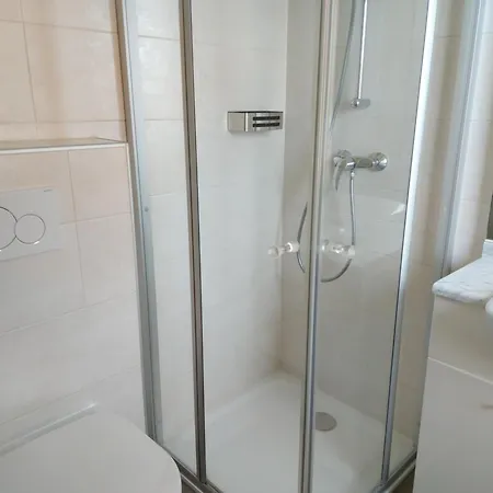 アパート Schuetzenhofer